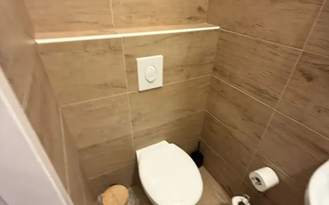 Bright 1BR Apt Near Top Vienna Sights