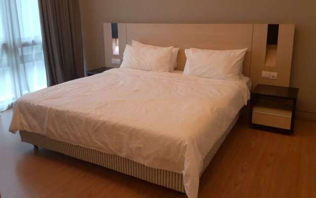 Pearl Suites Swiss Garden Residences