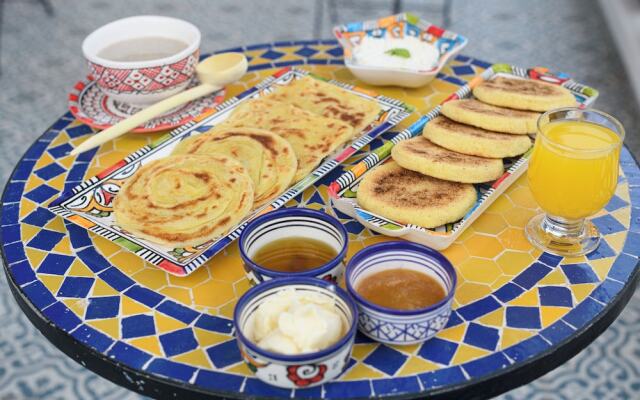 Dar Al Jeld Guesthouse