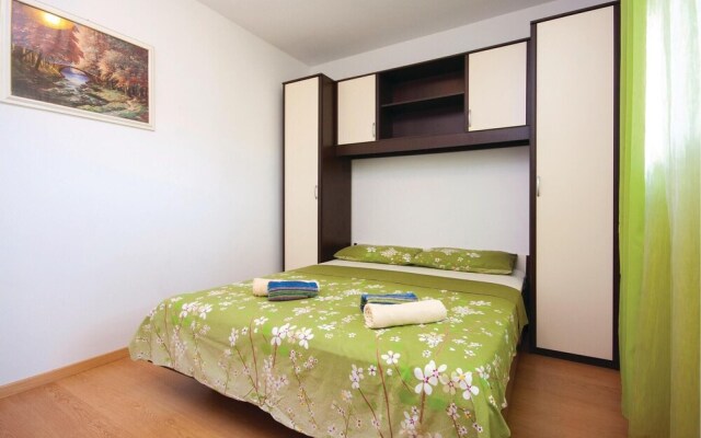 Stunning Apartment in Zatoglav With 2 Bedrooms and Wifi