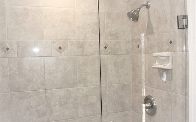 Jamaica Royale 504 - 2 Br Condo