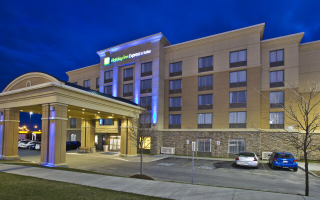 Holiday Inn Express & Suites Kingston Central, an IHG Hotel