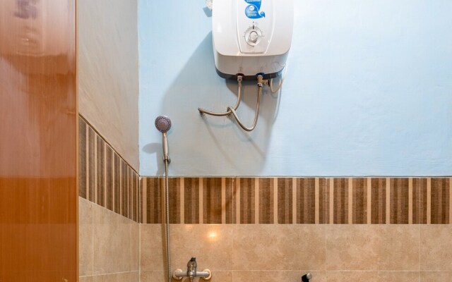 Arum Guest House by RedDoorz