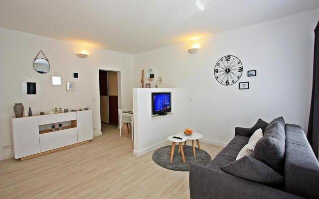 Apartments Tomy