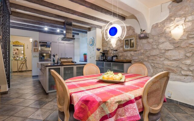 Awesome Home in Dobrinj With Wifi and 2 Bedrooms