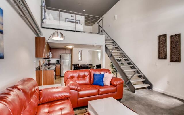 Trendy Loft Incredible Urban Oasis