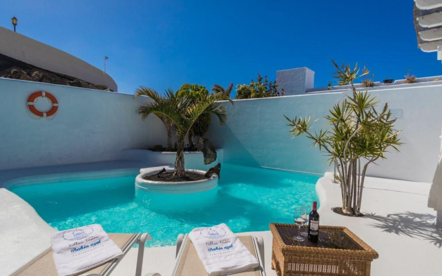 Villas Veaco Bahiazul with Private Pool