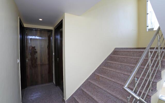 OYO Collection O 45409 Bartwal Guest House
