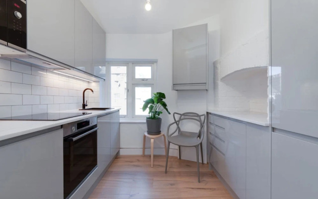 Stairway To Heaven - Fitzrovia - by Frankie Says