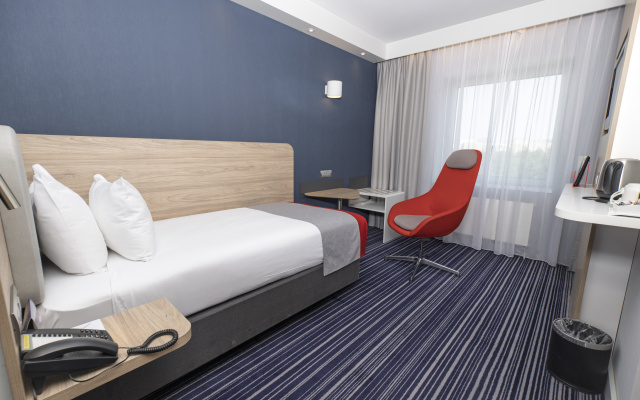 Holiday Inn Express Geneva Airport by IHG
