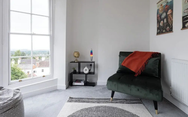 Cosy 1BD in Malvern With Stunning Views