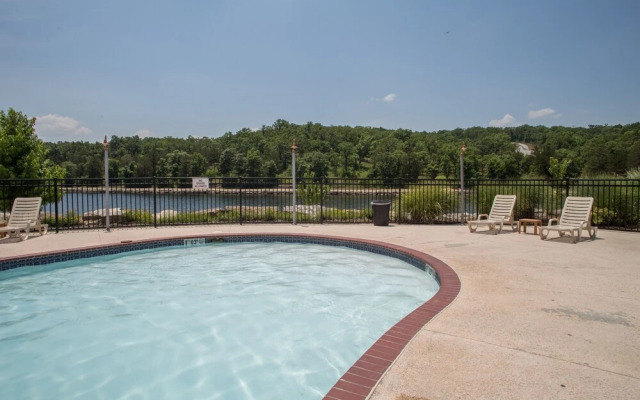 Ozark 3 Bedroom Villa by Redawning