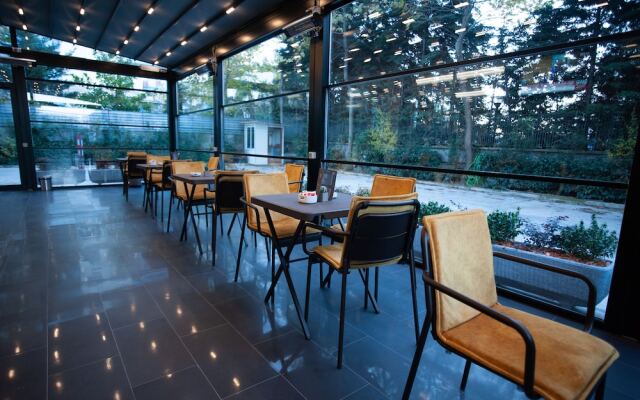 Doanesia Premium Hotel & Spa