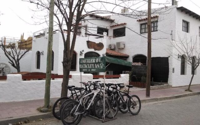 Los Toneles