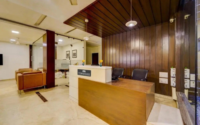 OYO Townhouse 1116 Kinglive Stays