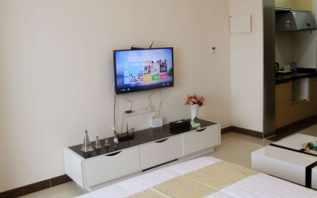 Yi Long International Apartment