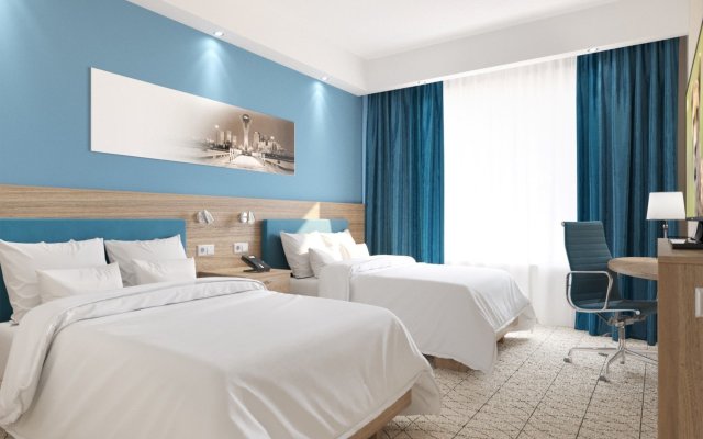 Отель Hampton by Hilton Astana Triumphal Arch