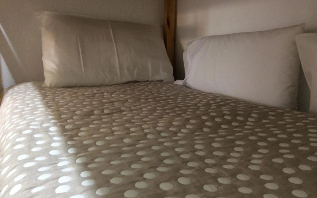 Downtown Sunny Apartment