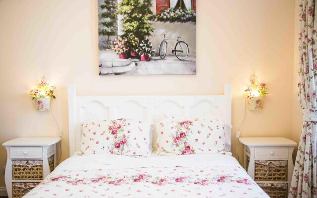 4 Ensuite Chelsea Villa CBD-Airport