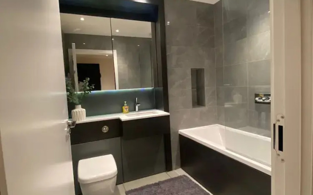 Marvelous 3 Bed Penthouse in Kewbridge