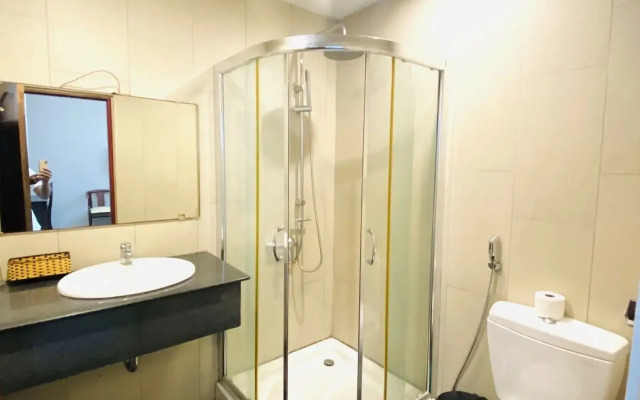 Bien Xanh Hotel