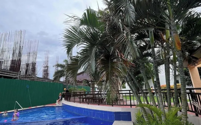 Affordable Alabang Staycation
