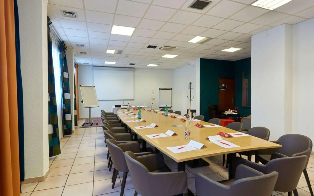 ibis Annemasse