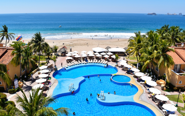 Tesoro Ixtapa Beach Resort