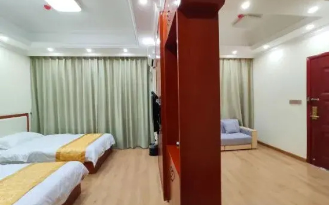 Dongxing Xinlongyuan Hotel