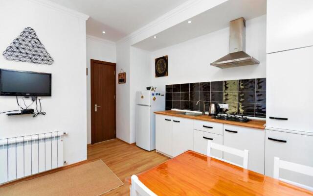 31 Toidze Apartment