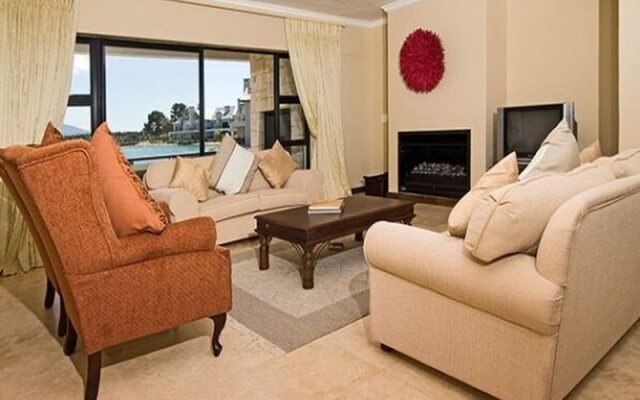 Pearl Valley Lodges