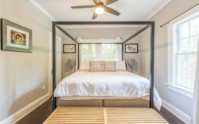 Luxury 5BR Retreat with Private Pool
