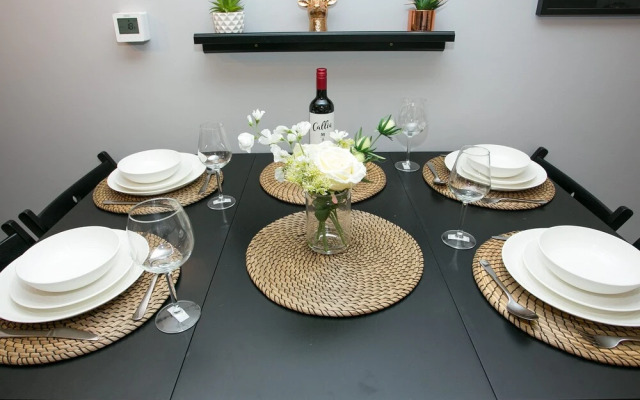 Malone Place Apartment
