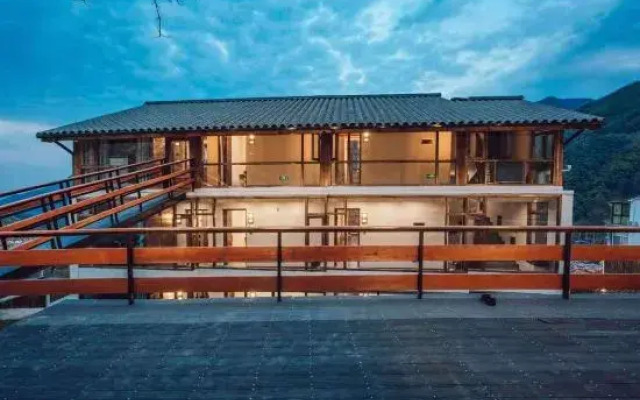 Xiaoshulin Shishang Hostel