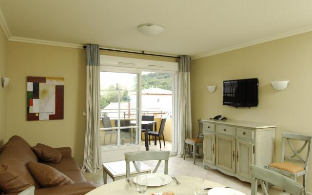 Beautiful Apartment With AC, Near Lac de Saint-cassien