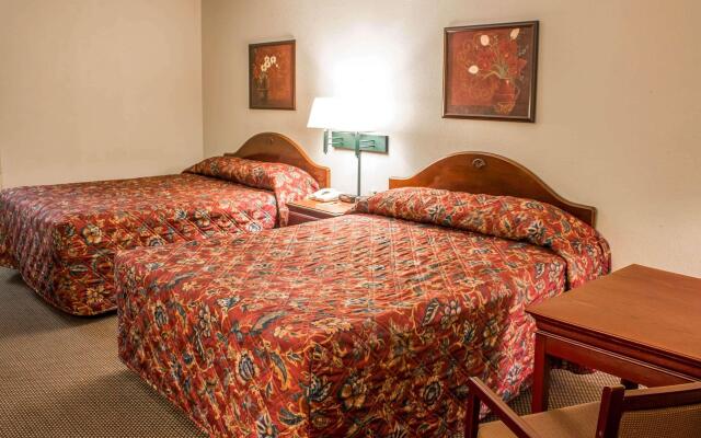 Econo Lodge Fayetteville I-95