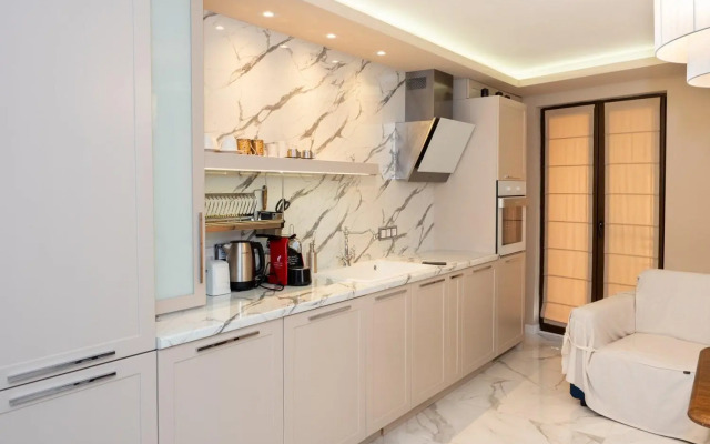 Paradise Center Apartment 1