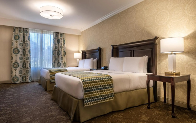 Ayres Hotel Seal Beach - Cypress
