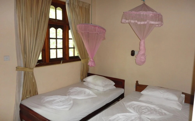 Tikiri Villa Eco Resort