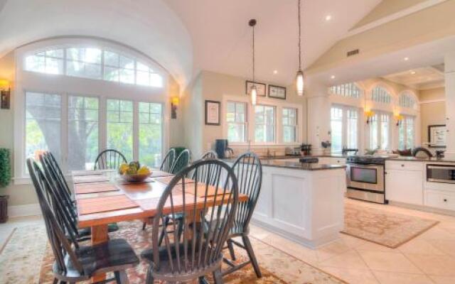 215 Glen Abbey