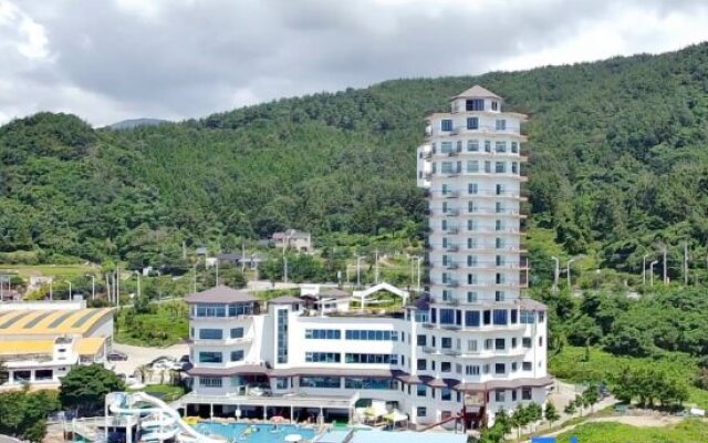 Andante Resort