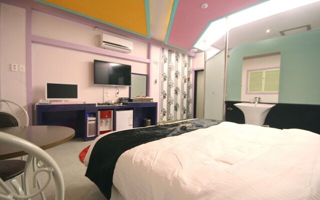 Western Wonpyeongdong Hip