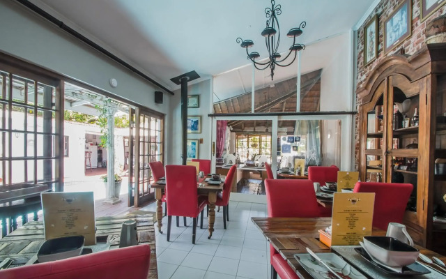 HoneyPot Guesthouse
