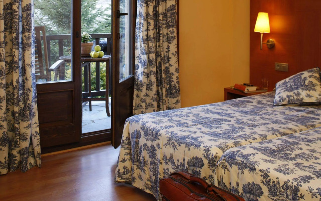 Hotel Saurat