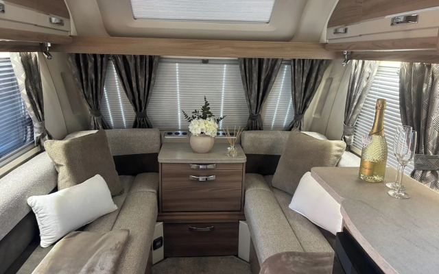 4 Guests - Pet Friendly - Durham Caravan Retreat