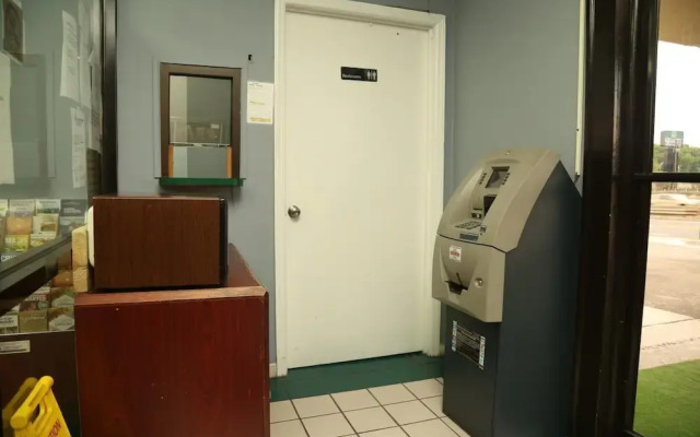 Economy Inn Hotel