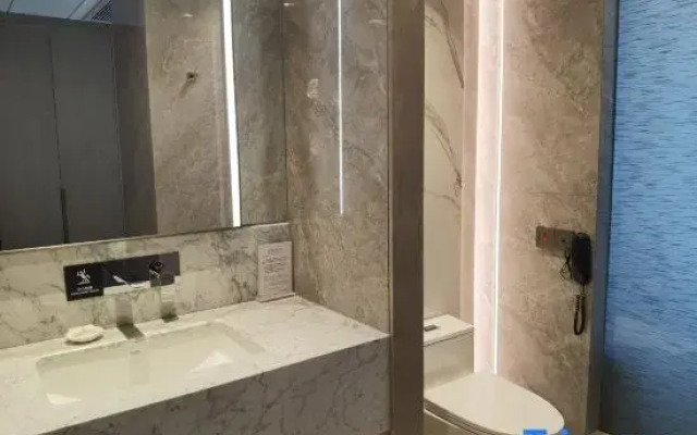 Yangjiang Changjiang International Hotel