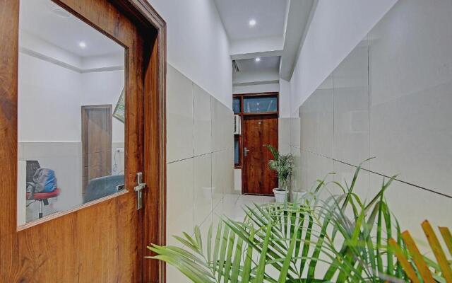 OYO 80161 The Shan Hotel