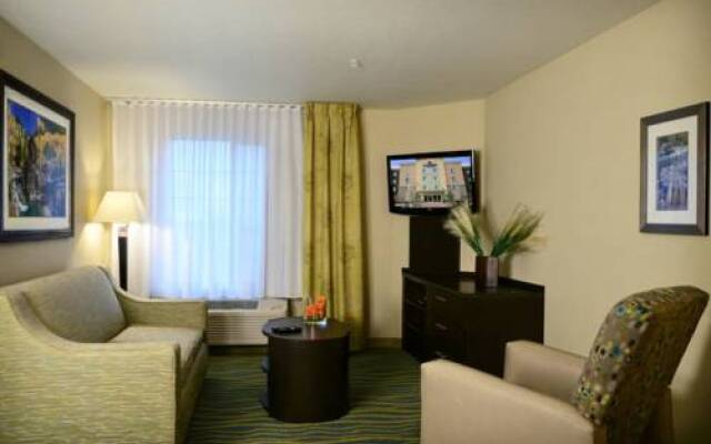 Candlewood Suites Denver Northeast - Brighton