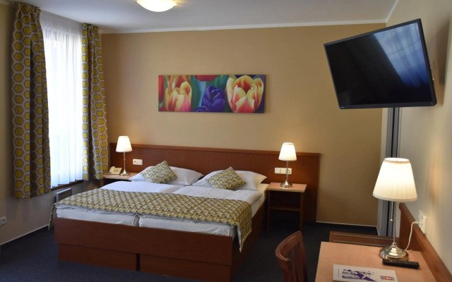 Aparthotel Austria Suites